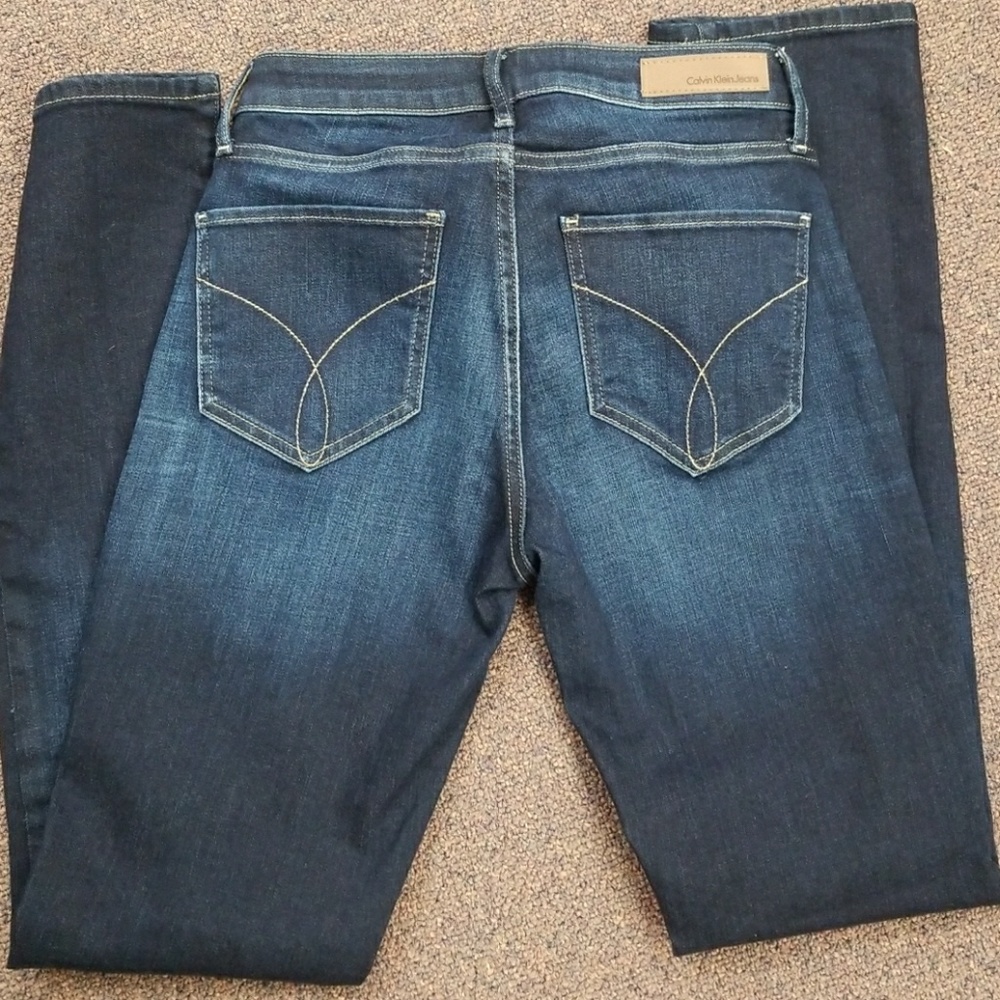 Jeans - Picture 2 of 3